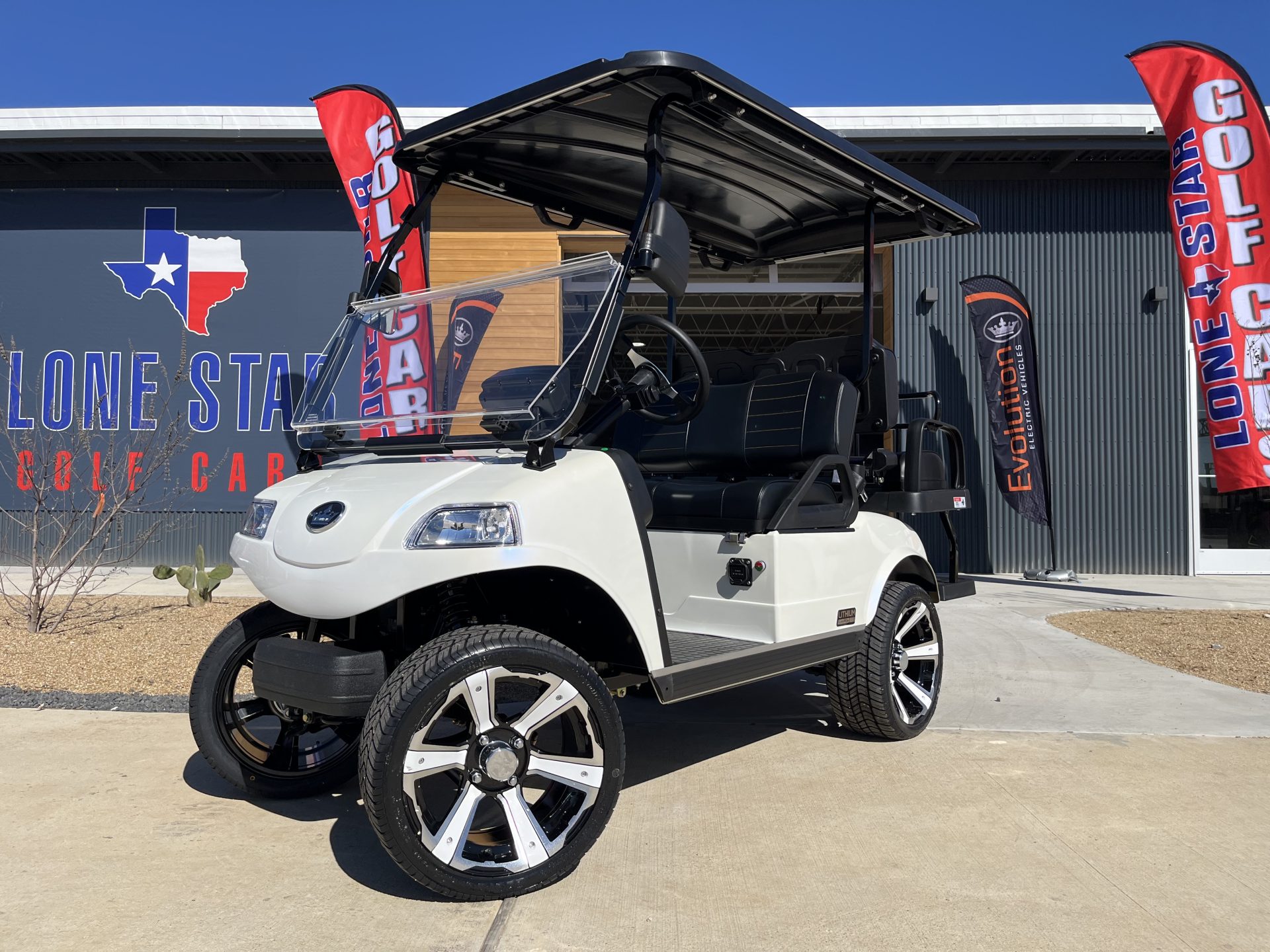 2024 Evolution Classic 4 Plus LITHIUM Golf Cart Lone Star Golf Cars   IMG 9206 